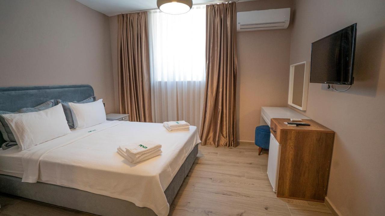 Neva Hotel Alaçatı Buitenkant foto