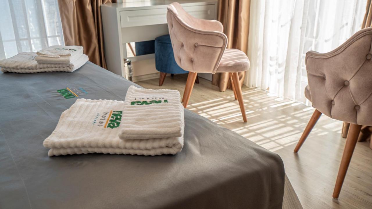 Neva Hotel Alaçatı Buitenkant foto