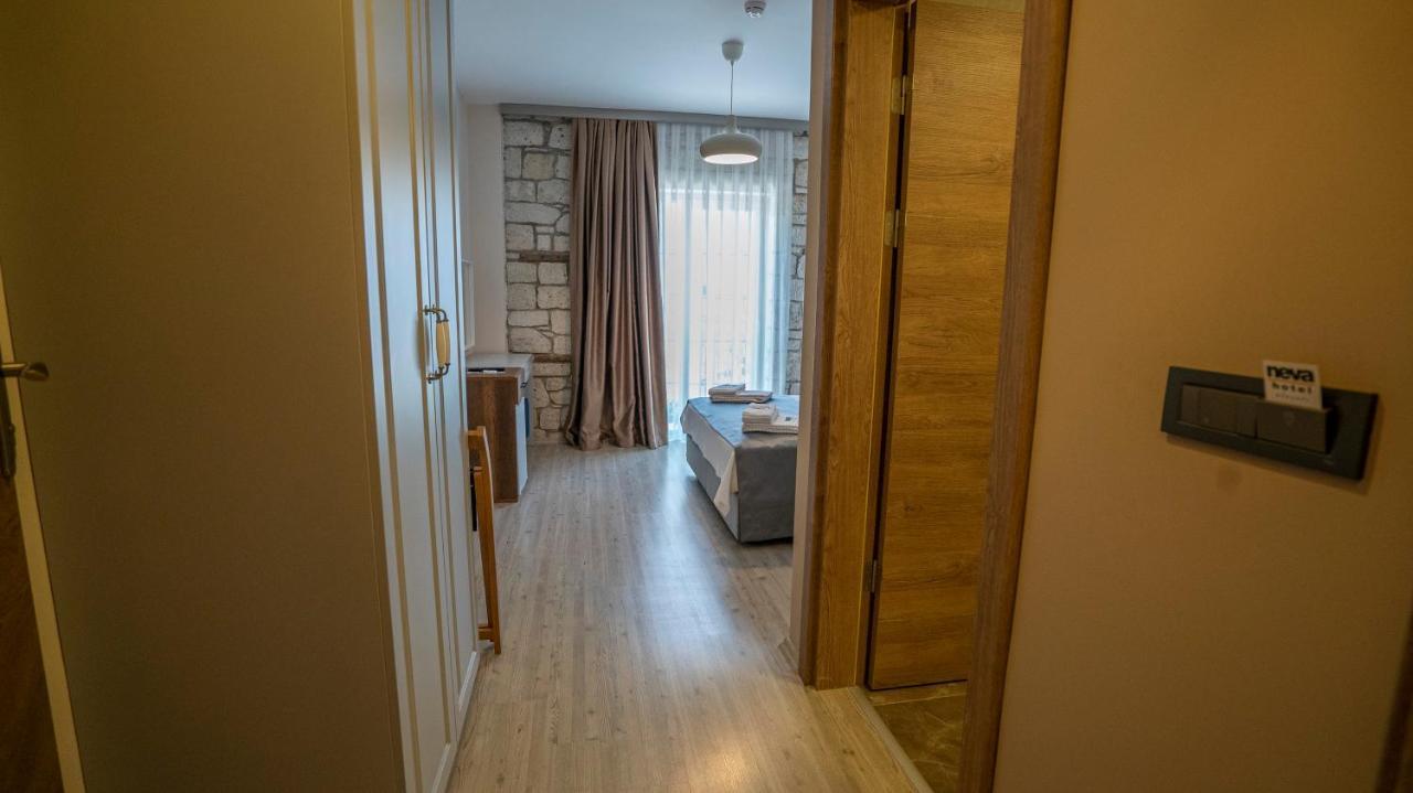 Neva Hotel Alaçatı Buitenkant foto